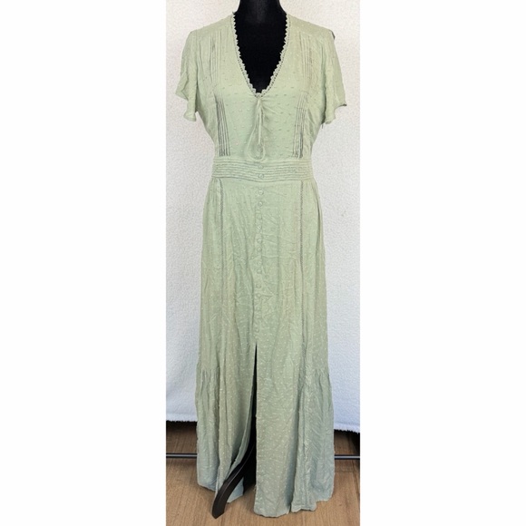 LULU’S • Sage Green Completely In Love Swiss Dot Button-Front Maxi Dress, S - Picture 13 of 16